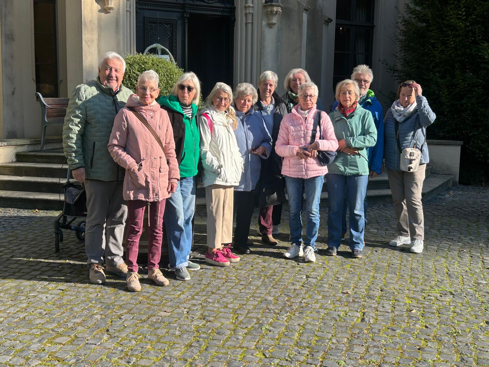 2026-10-23 Klüngeltüngels Evenburg Gruppenbild